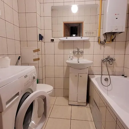 Daire Apartament U Lusi